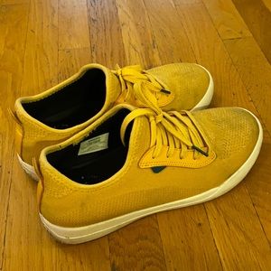 Vessi Men size 9 weekend